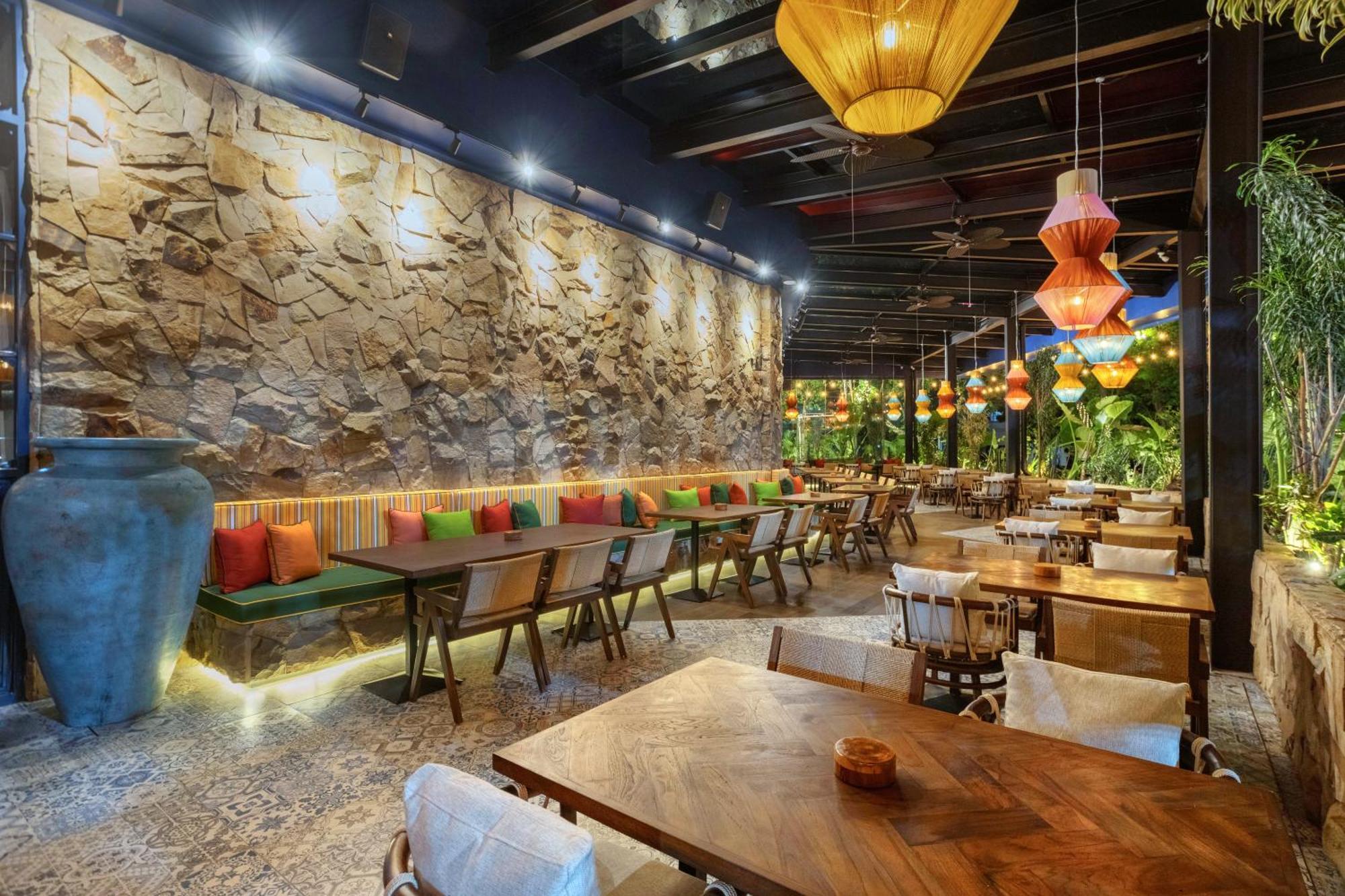 Ashley Tugu Tani Menteng Jakarta Exterior foto